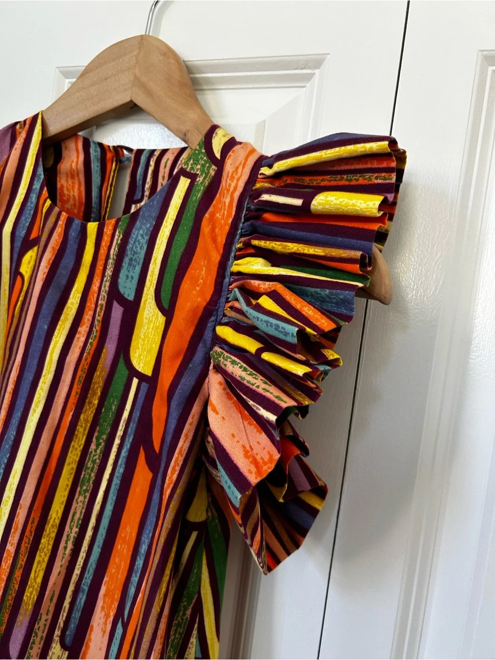 Elisamama girls abstract colorful print ruffle sleeve dress size 5 Nigerian